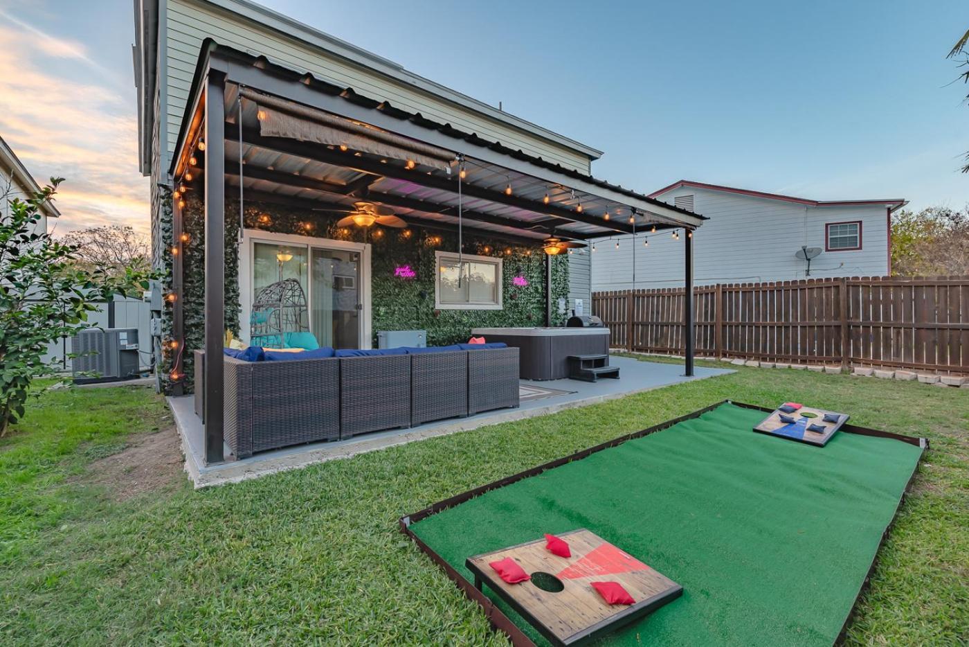 סן אנטוניו Gameroom, Bbq & Hot-Tub By Lackland & Seaworld מראה חיצוני תמונה